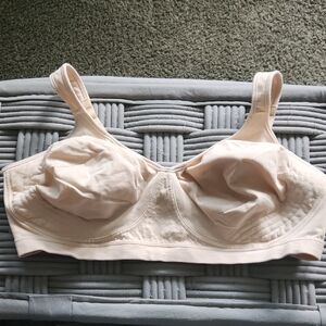 Hanes Cream Full-Coverage Bra with Adjustable Straps